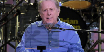 Brian Wilson, Beach Boys Co-Founder, Dies at 82