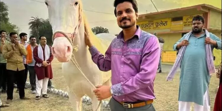 Panchayat Actor Aasif Khan Suffers Heart Attack at 34: Health Risks for Young Adults in Their 30s – July 17, 2025