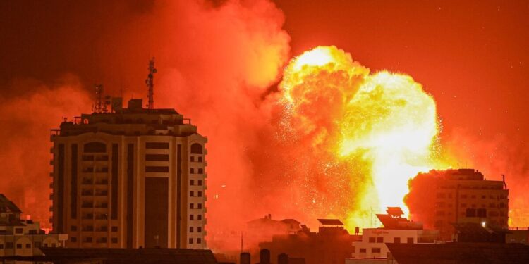 Israel-Hamas War: Ongoing Conflict and Stalled Ceasefire Talks Amid Rising Tensions