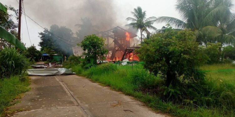 Thailand-Cambodia Border Clashes Escalate After Landmine Blast, Killing at Least 32