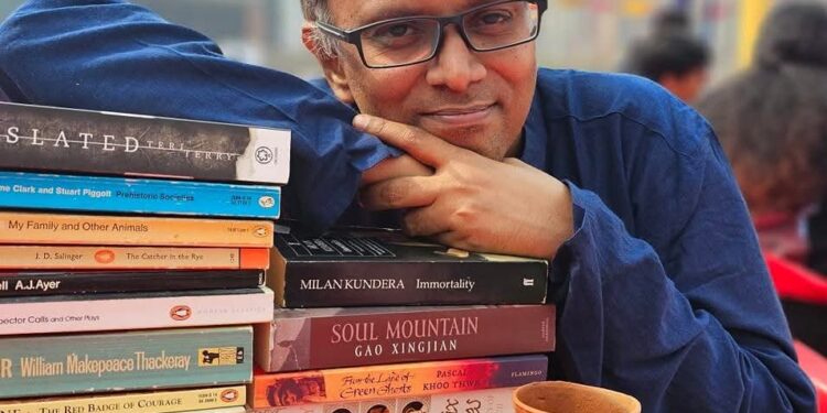 Book Review: Hitler: How One Man Led Millions into Darkness by Marudhan Gangadharan